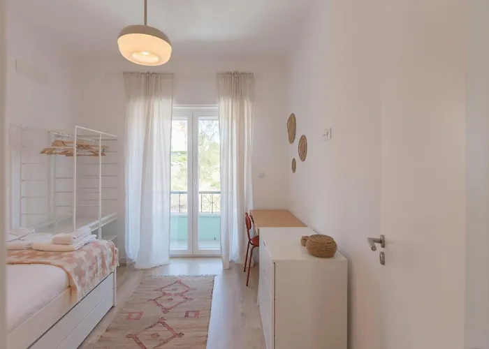 Flh Alcantara Comfy Flat With Balcony
