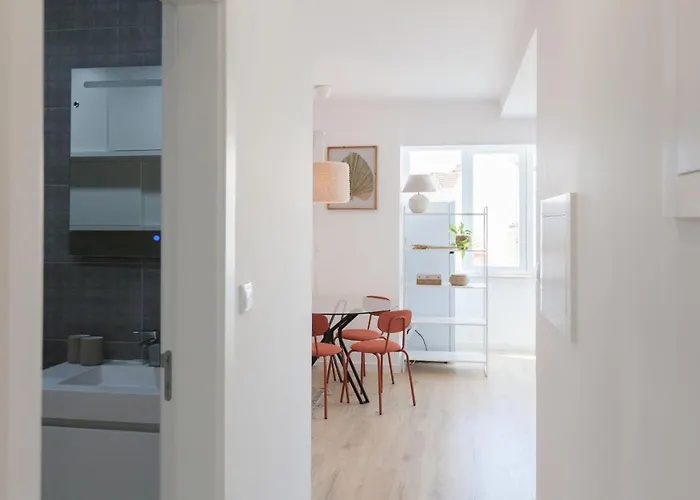 Apartment Flh Alcantara Comfy Flat With Balcony *