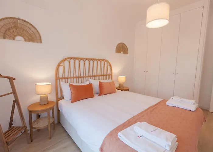 Flh Alcantara Comfy Flat With Balcony Appartement